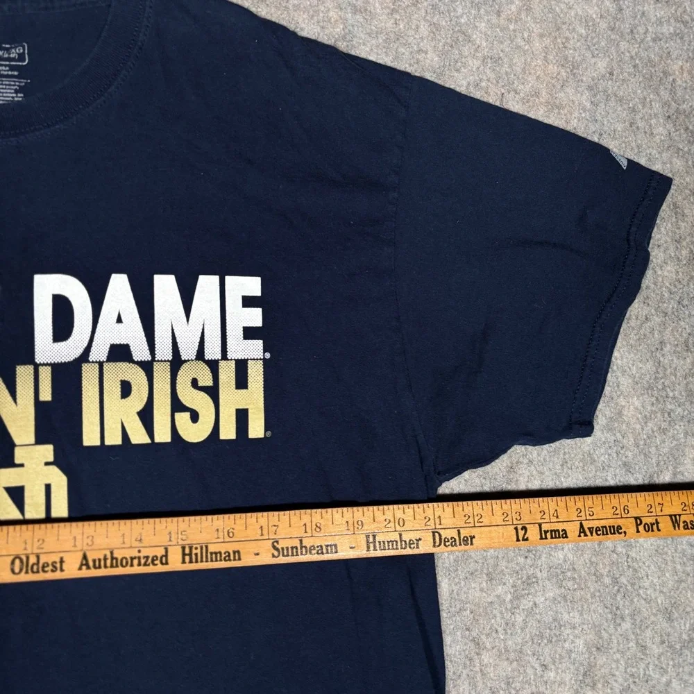 Russell Notre Dame T-Shirt Mens XL Navy Blue Fighting Irish Graphic Tee NCAA‎